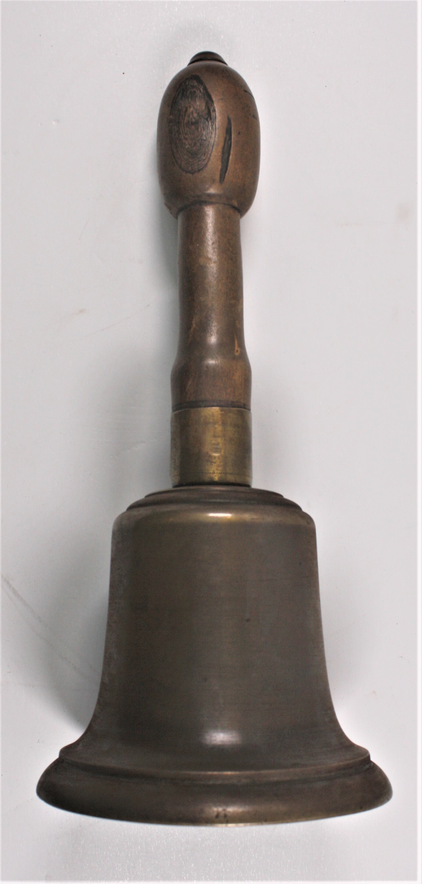 Handglocke (Ausruferglocke) (Drilandmuseum CC BY-NC-SA)