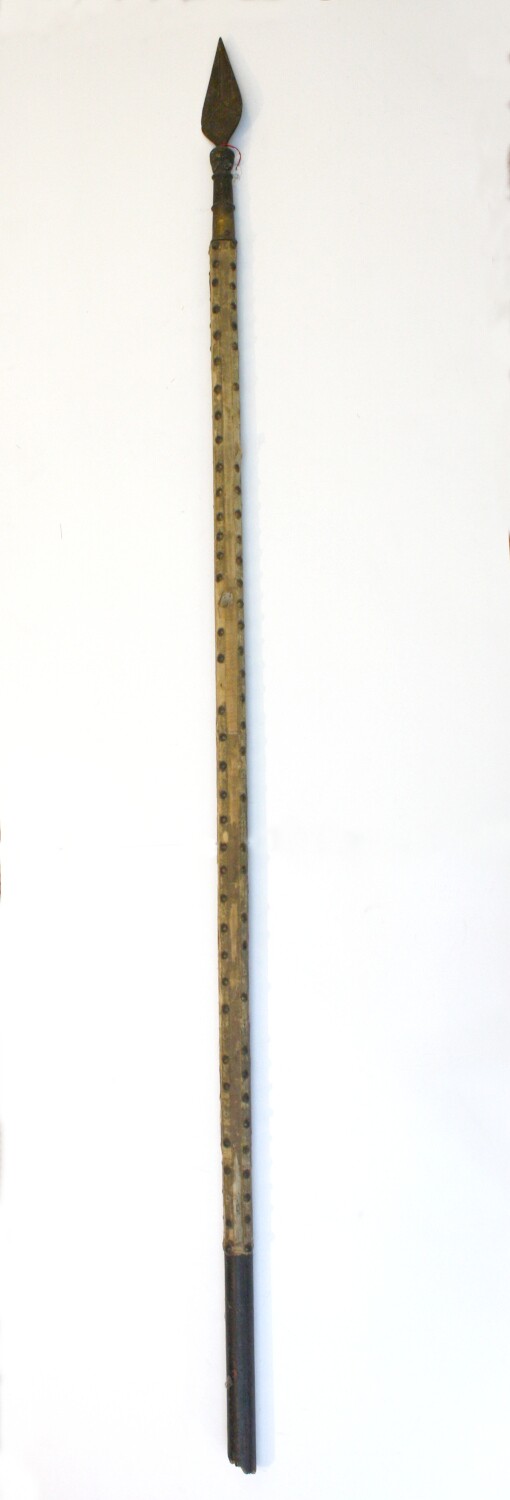 Lanze mit Messingspitze (Drilandmuseum CC BY-NC-SA)
