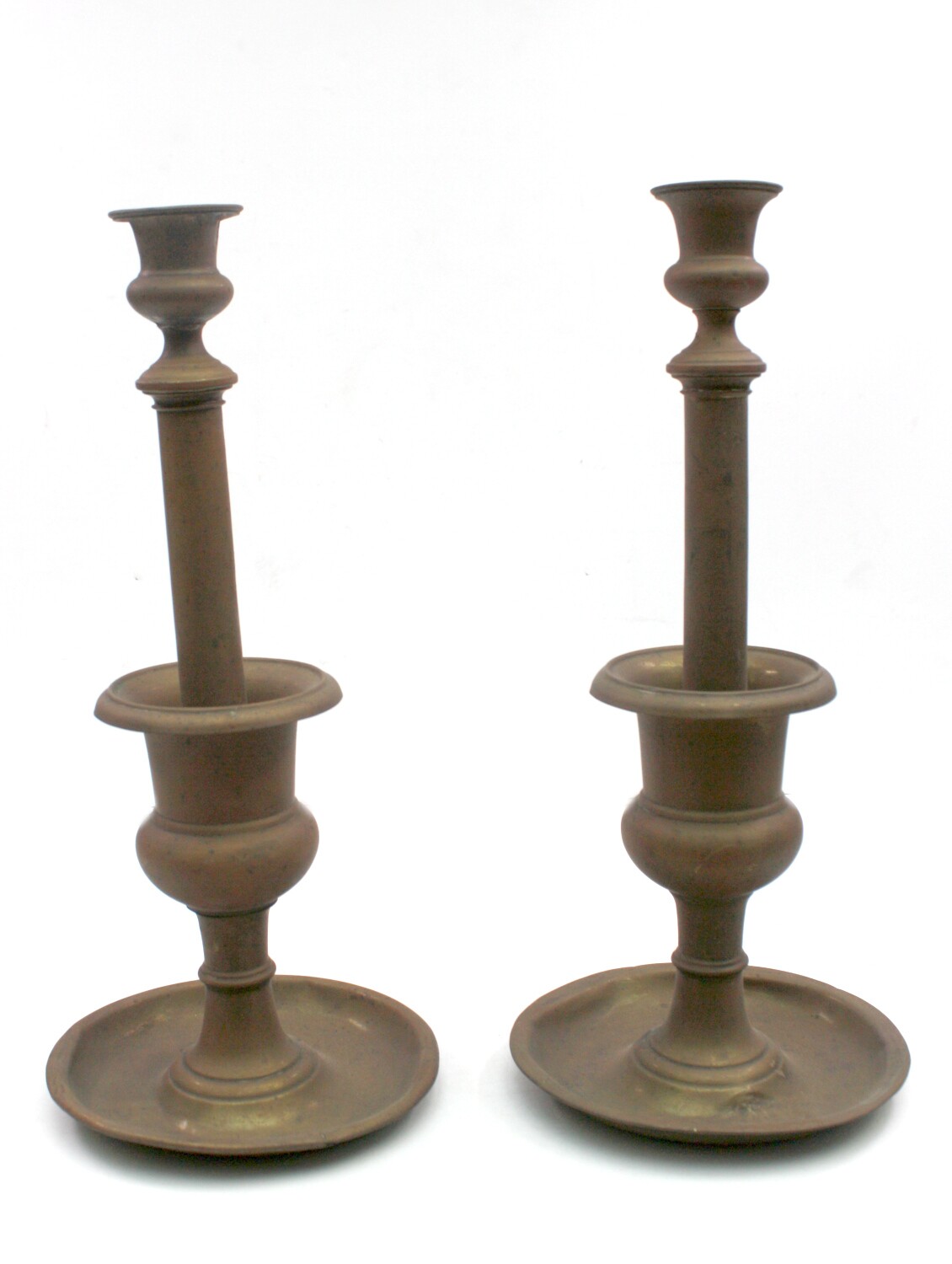 Ein Paar Kerzenleuchter (Drilandmuseum CC BY-NC-SA)