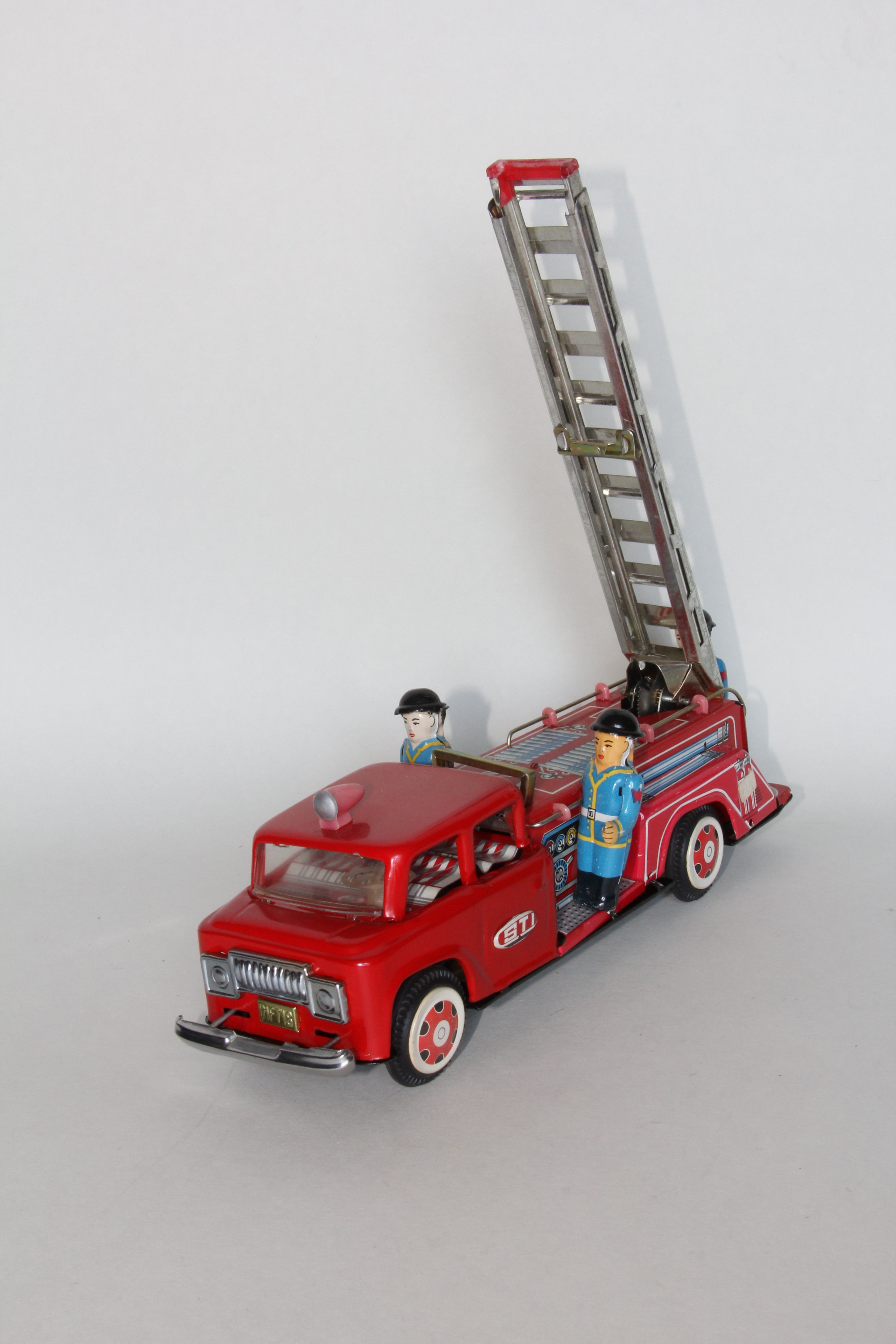 Spielzeugauto: Drehleiterwagen Feuerwehr (Stadtmuseum Lippstadt RR-F)