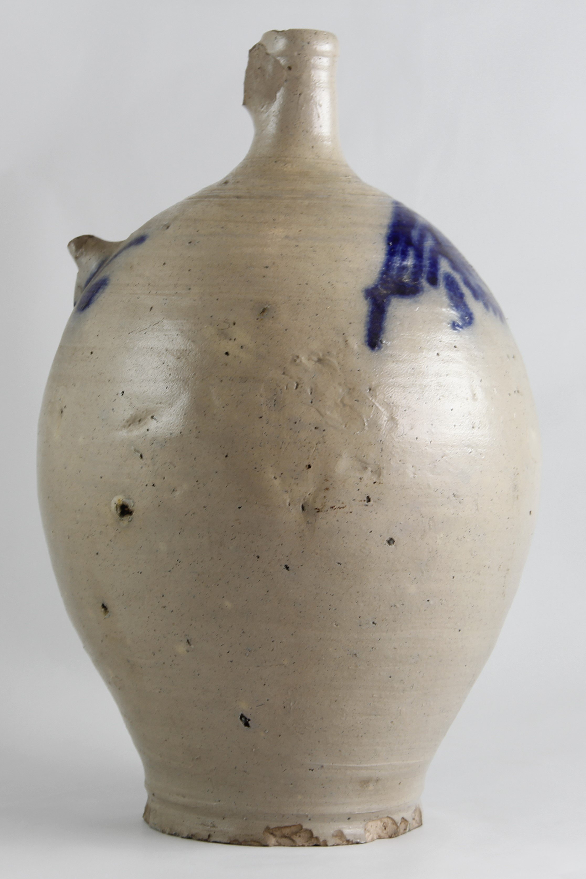 Henkelflasche, Westerwälder Keramik (Stadtmuseum Lippstadt RR-F)