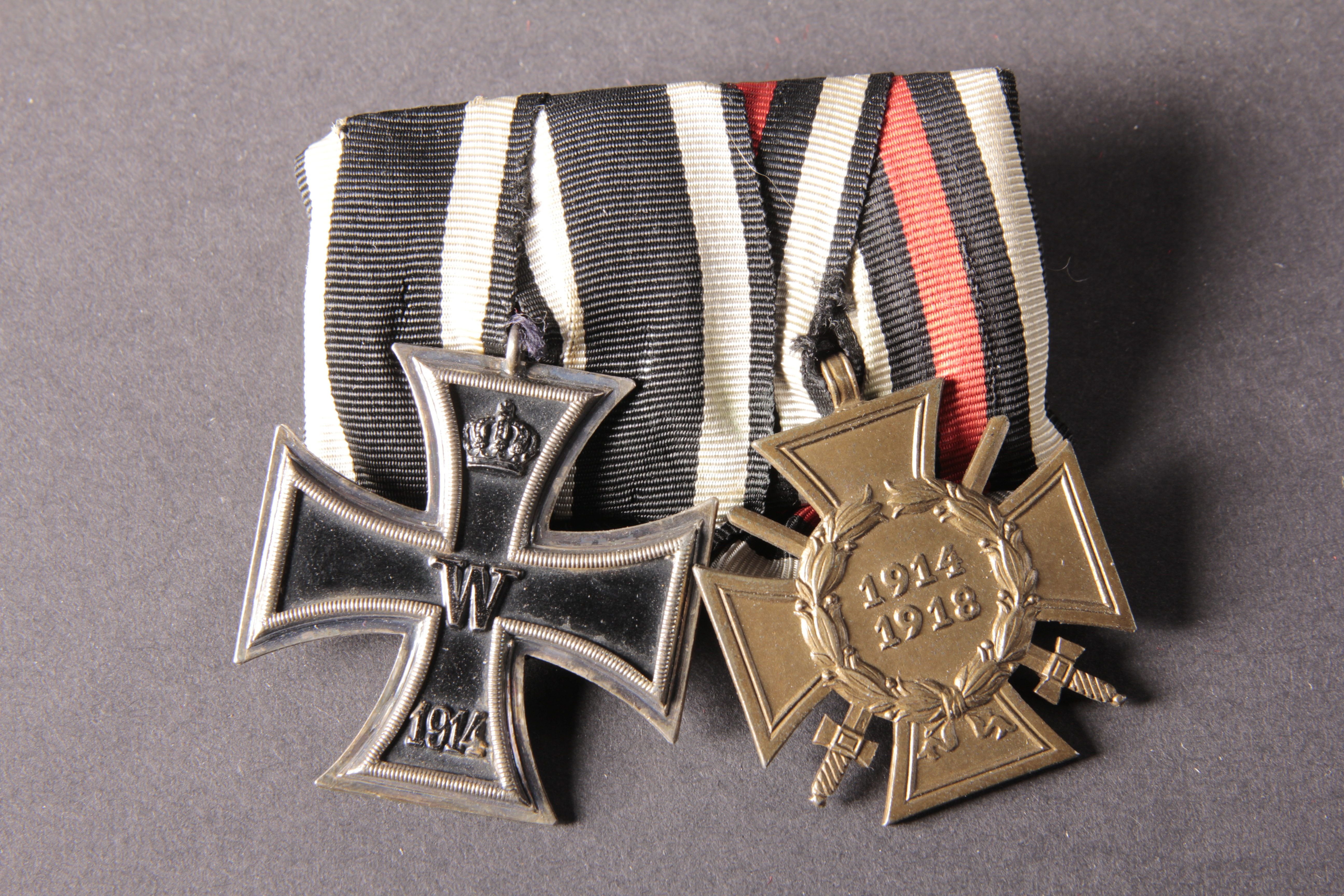 Ordenschnalle: Ordenspange mit Eisernen Kreuz EK2 u. Ehrenkreuz des Weltkrieges (Stadtmuseum Lippstadt CC BY-NC-SA)