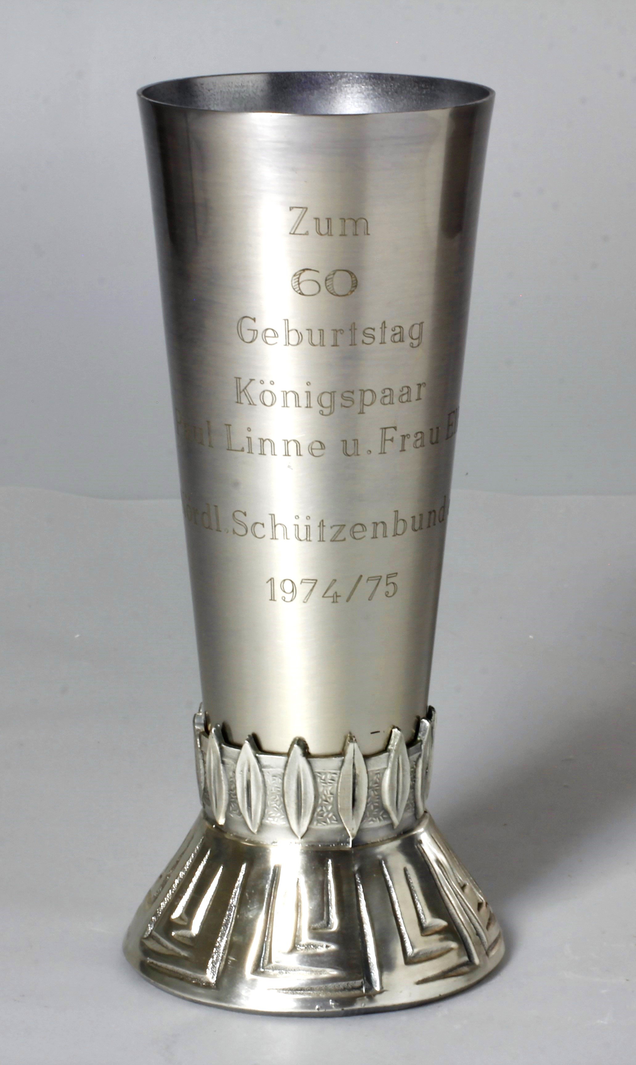 Pokal zum Geburtstag 1974/75 (Stadtmuseum Lippstadt CC BY-NC-ND)