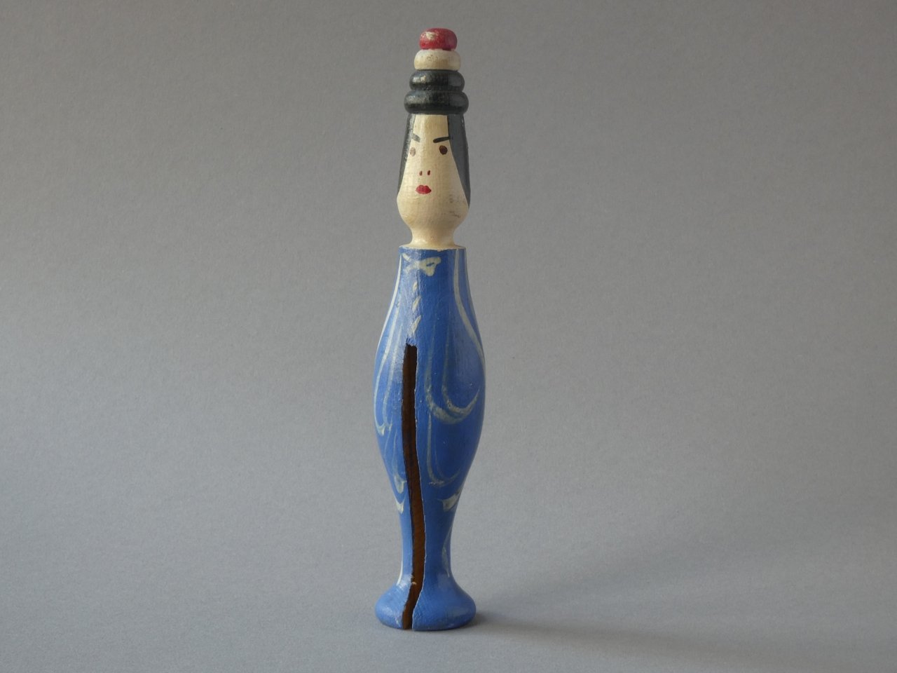 Klammerling Chinesin im blauem Kleid (Hugo Kükelhaus Gesellschaft e.V. CC BY-NC-SA)