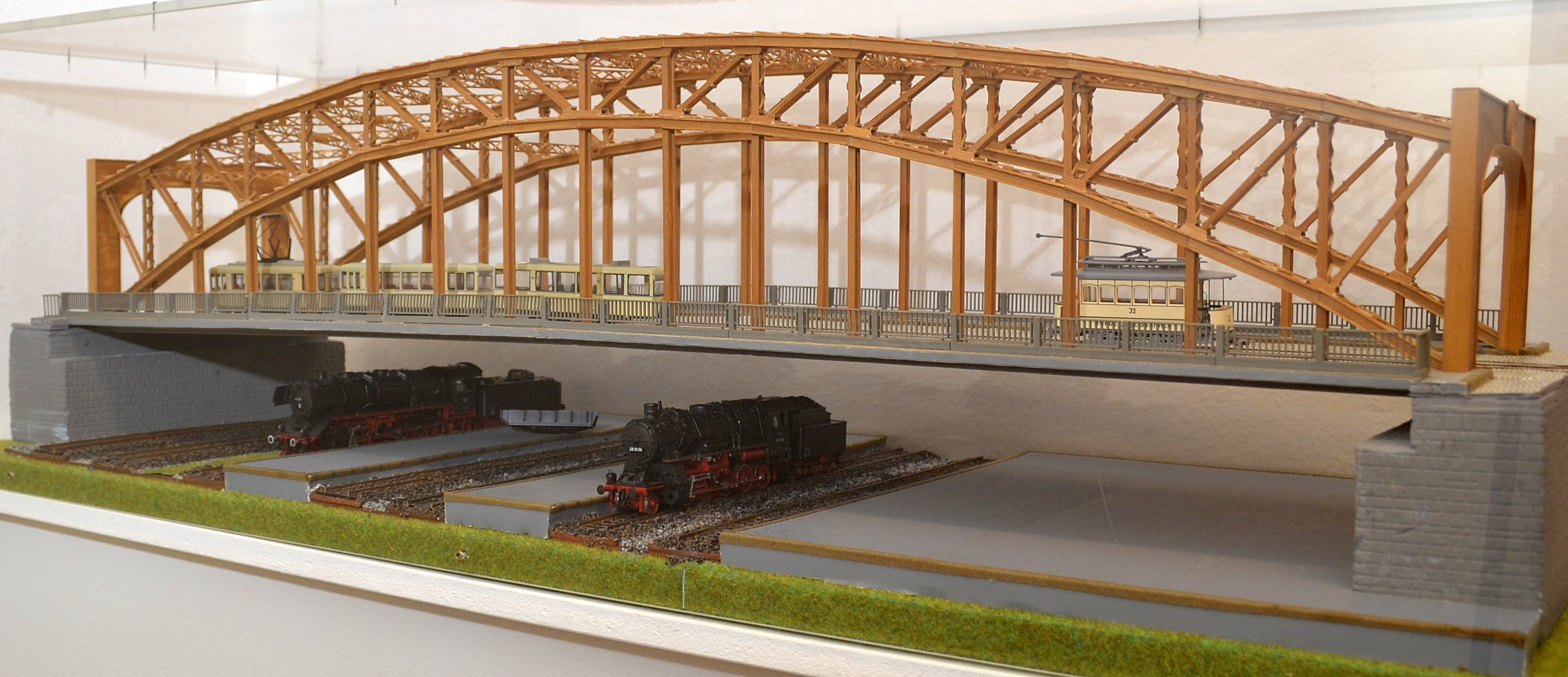Modell der alten Hörder Brücke (Museum des Heimatvereins Hörde CC BY-NC-SA)