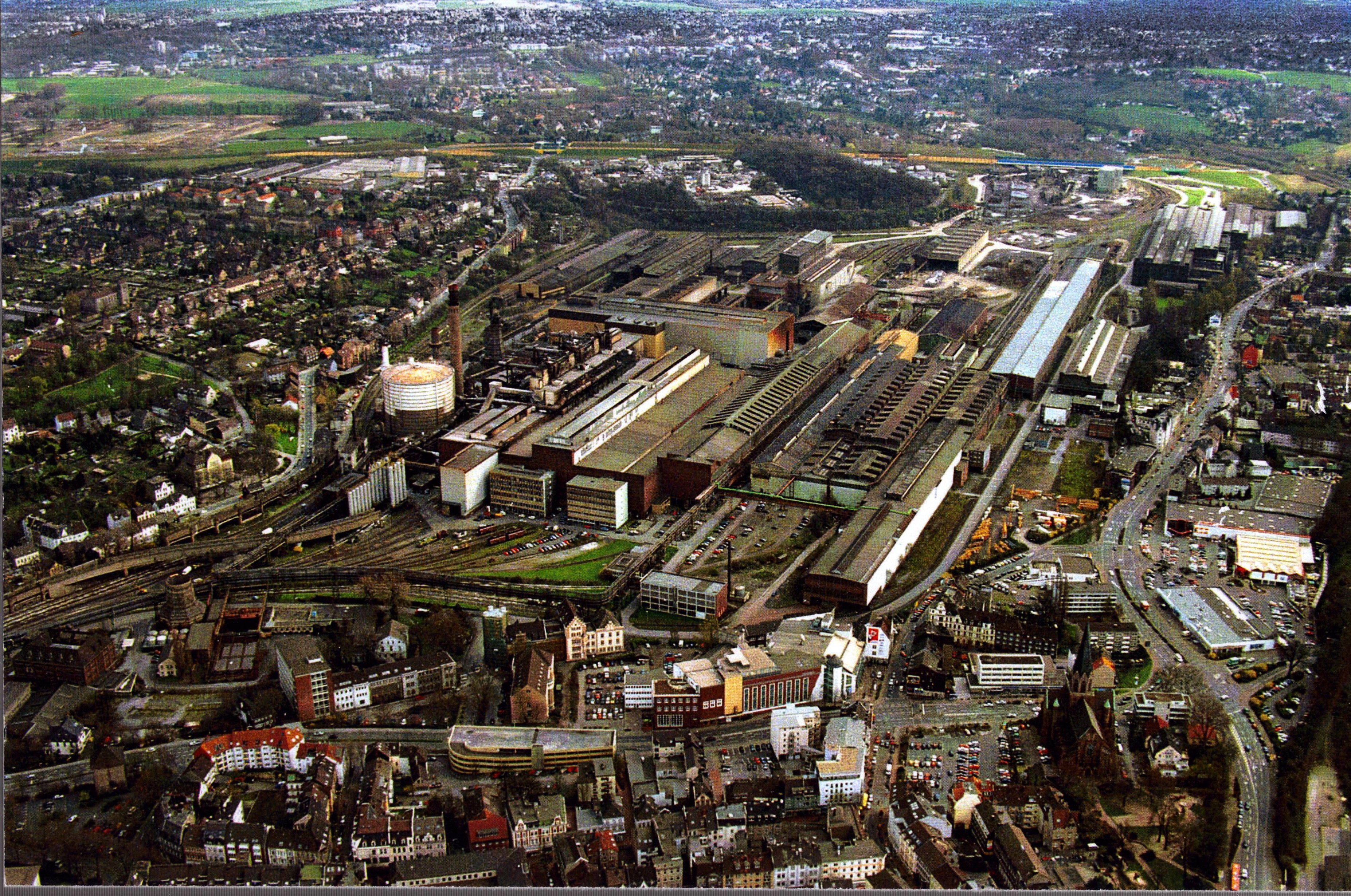 Luftbild des Stahlwerks Hörde (Museum des Heimatvereins Hörde RR-R)
