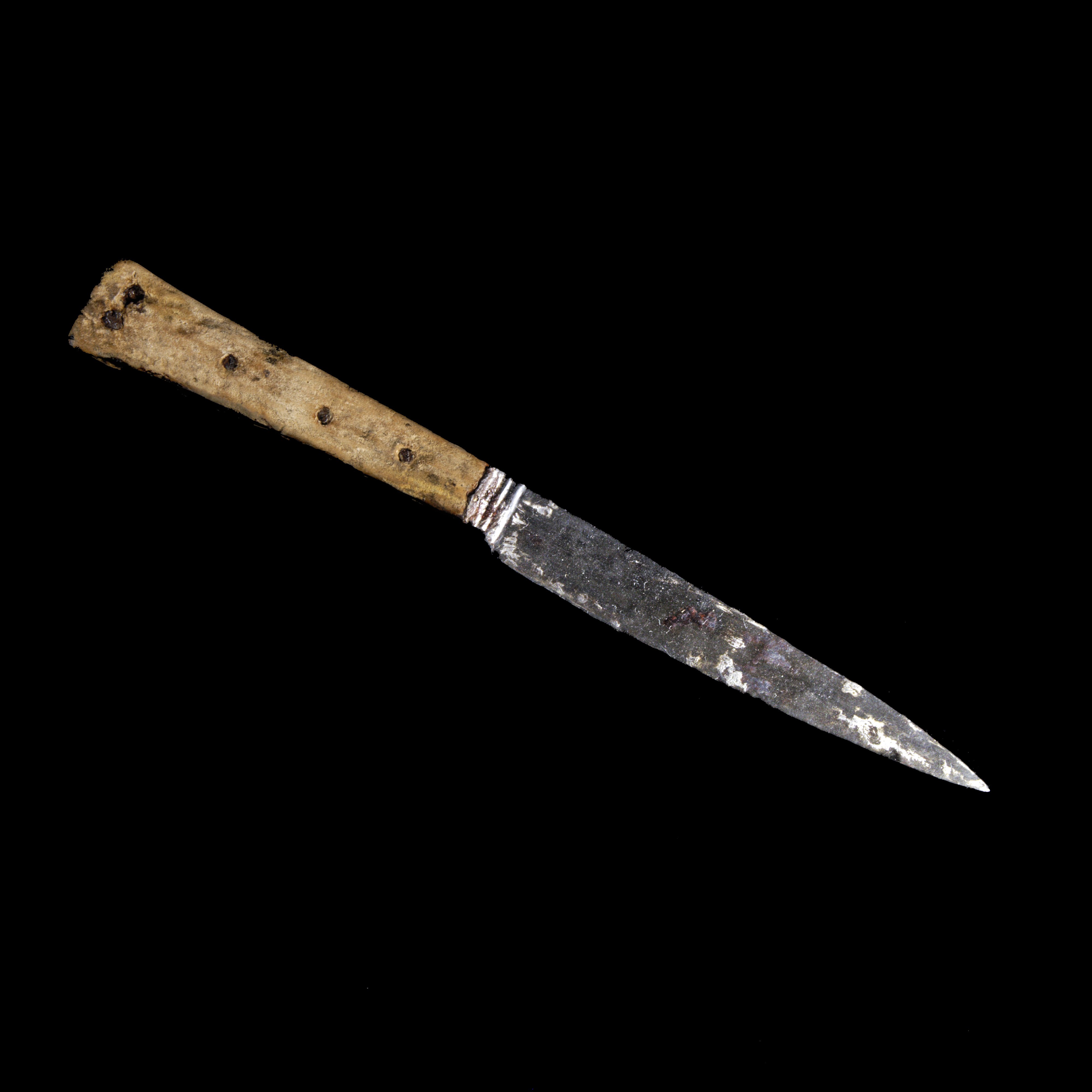 Messer mit Geweihgriffschalen (Stadtarchäologie Soest CC BY-NC-SA)