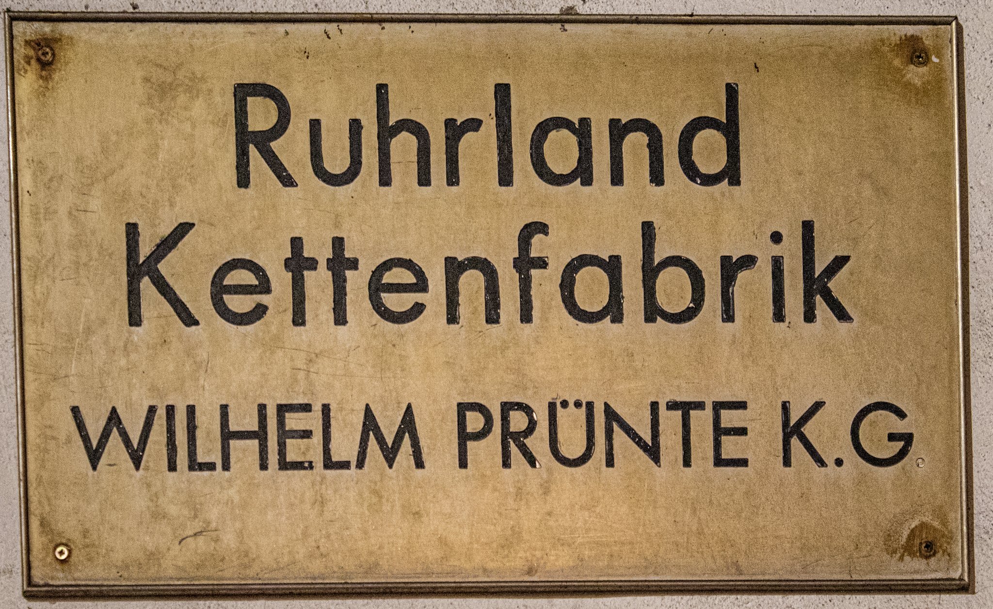 Firmenschild der Ruhrland Kettenfabrik (Westfälisches Kettenschmiedemuseum Fröndenberg/Ruhr CC BY-NC-SA)
