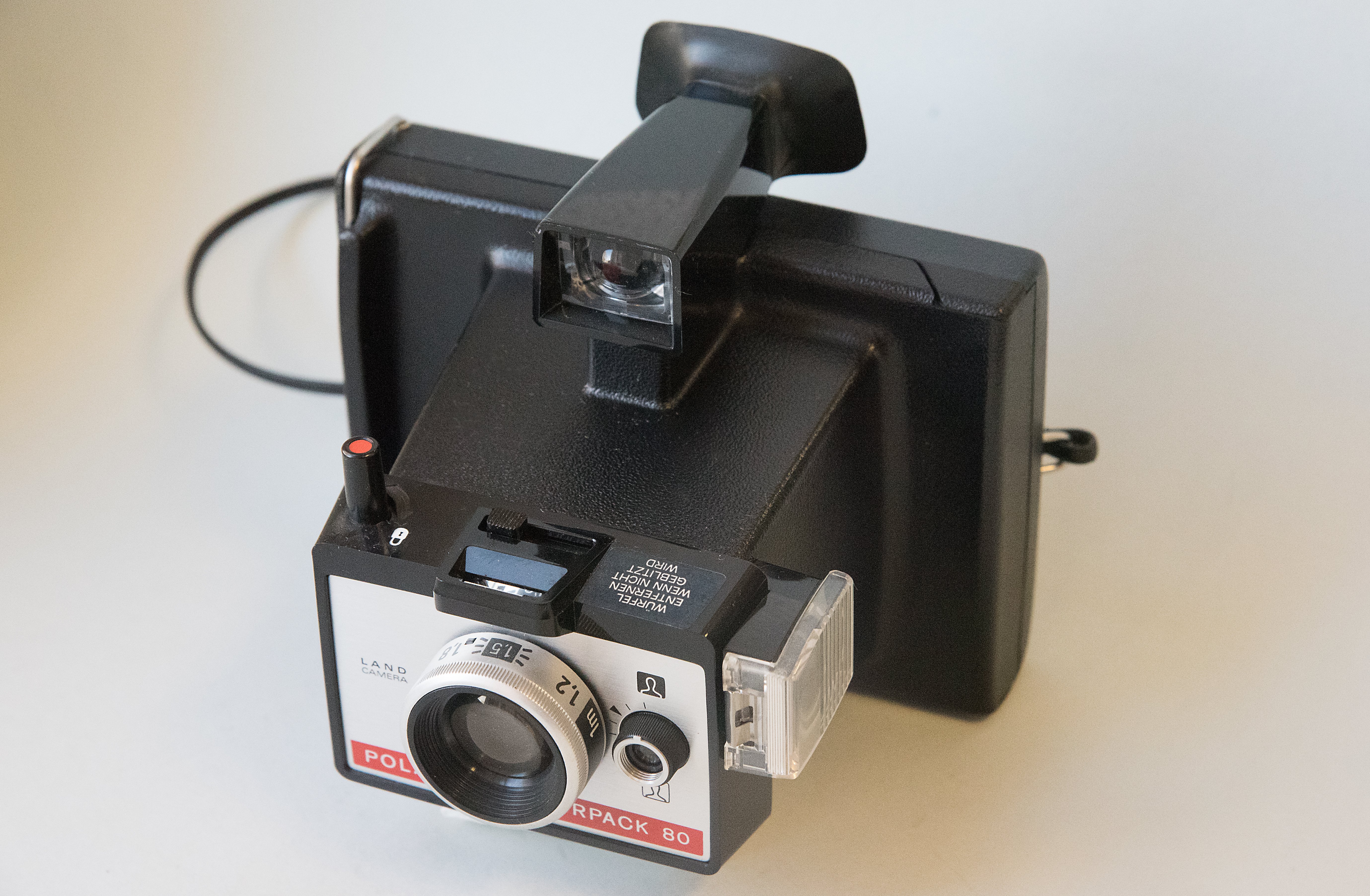 Polaroid Land Camera 80 (Haus der Kamener Stadtgeschichte - Museum und Stadtarchiv CC BY-NC-SA)